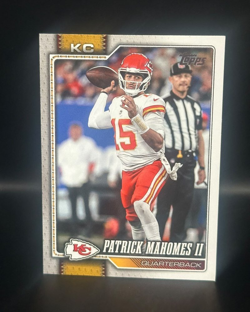 Chiefs · Topps Football 2026 #97, carta base