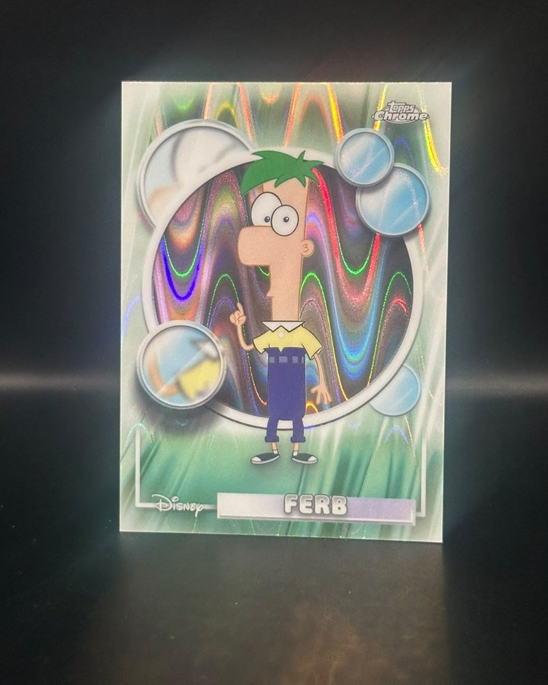 Phineas y Ferb · Topps Chrome Disney 2026 #116, paralelo de ondas holográficas