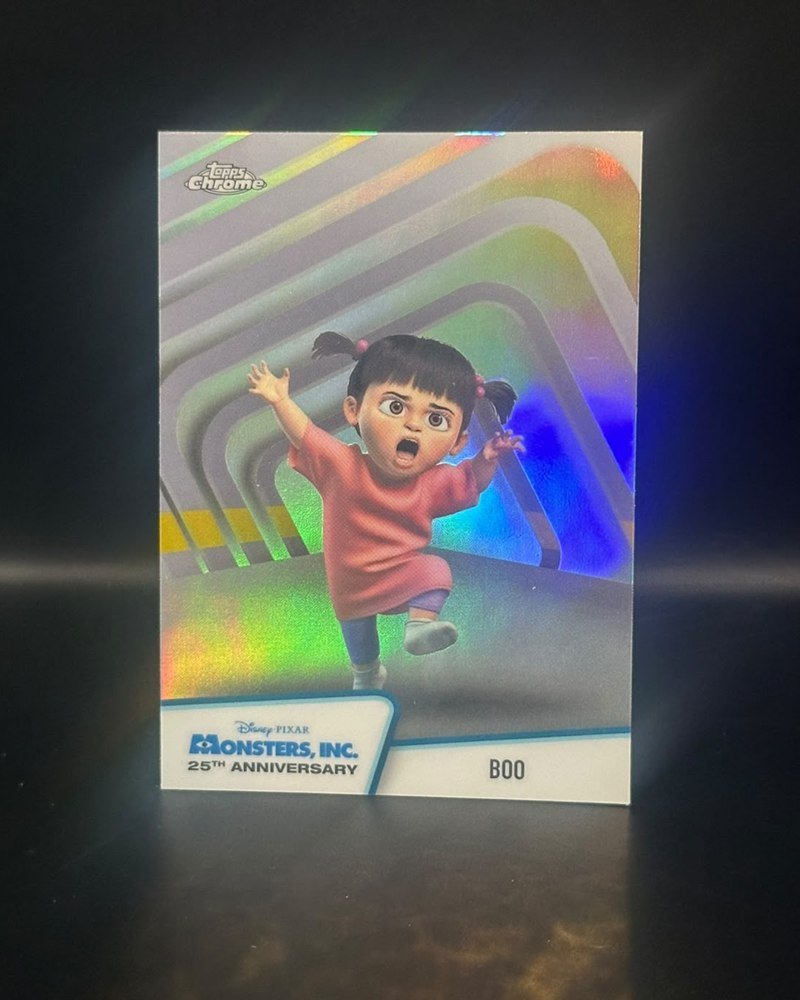 Pixar · Topps Chrome Disney 2026, inserto Monsters, Inc. 25th Anniversary MI-2
