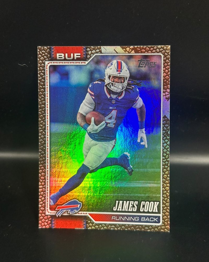 Bills · Topps Football 2026 #25, paralelo Football Leather Foil