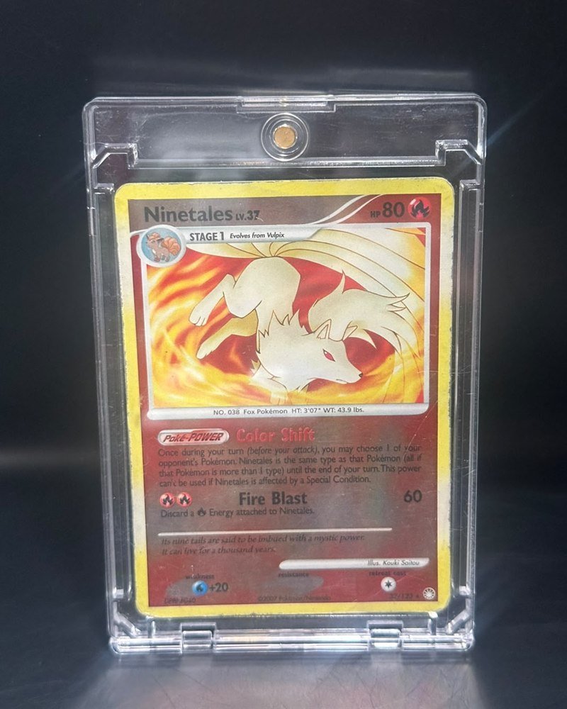Diamond & Pearl Mysterious Treasures 32/123, Rare, reverse holo. Incluye estuche magnético de protección 100pt