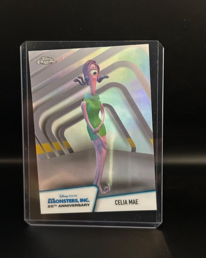 Pixar · Topps Chrome Disney 2026, inserto Monsters, Inc. 25th Anniversary MI-6