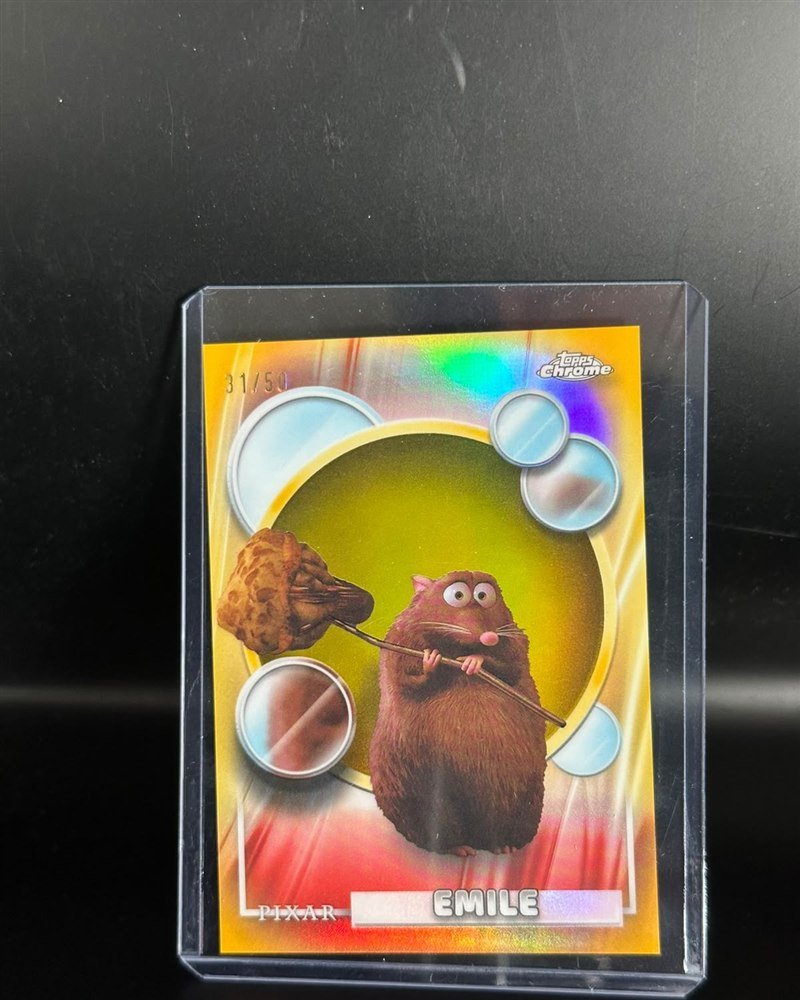 Ratatouille (Pixar) · Topps Chrome Disney 2026 #49, Gold Refractor numerada 31/50