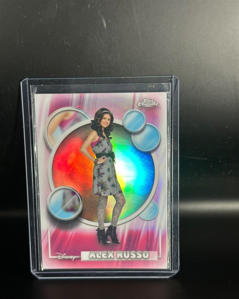Los Hechiceros de Waverly Place · Topps Chrome Disney 2026 #7, Refractor