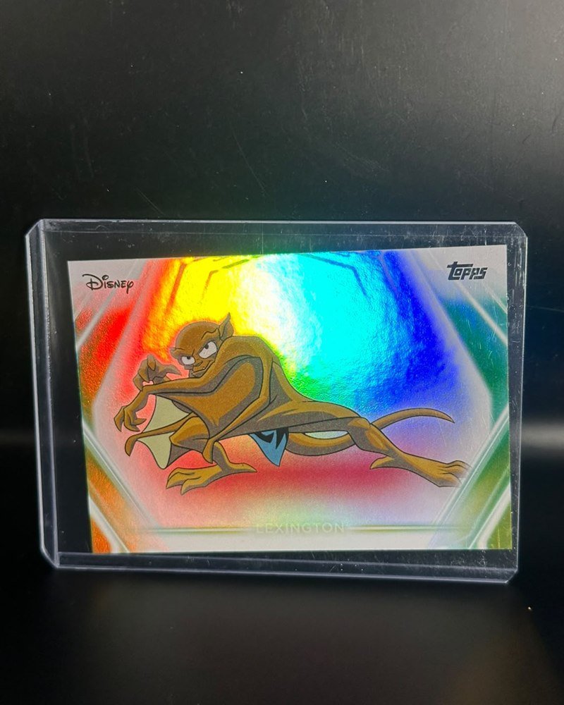 Gárgolas · Topps Disney Neon 2026 #139